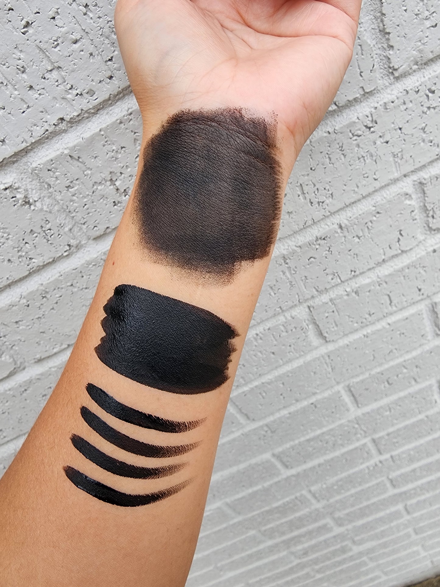 GTX True Black Regular Face Paint