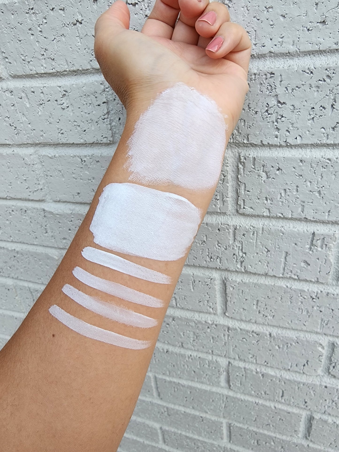 GTX True White Regular Face Paint